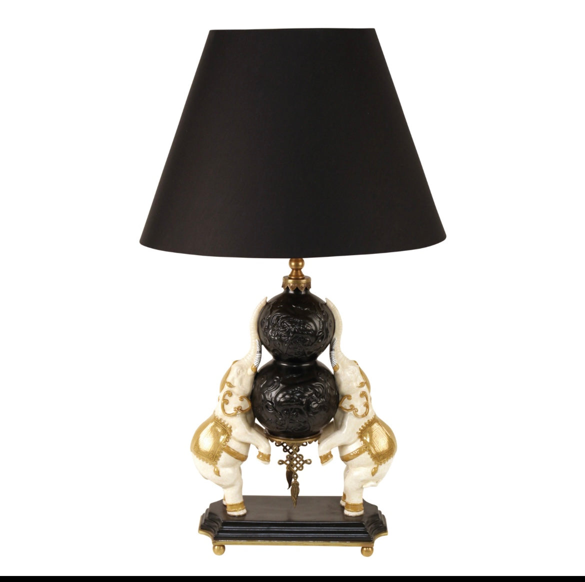 Lampada nera con due elefanti bianchi Gand & c interiors