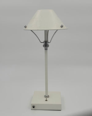 Lampada ricaricabile in acciaio bianca