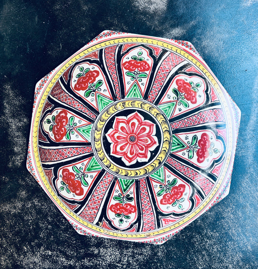 Sottopiatto grande nero rosso giallo Vito Nesta Illusions