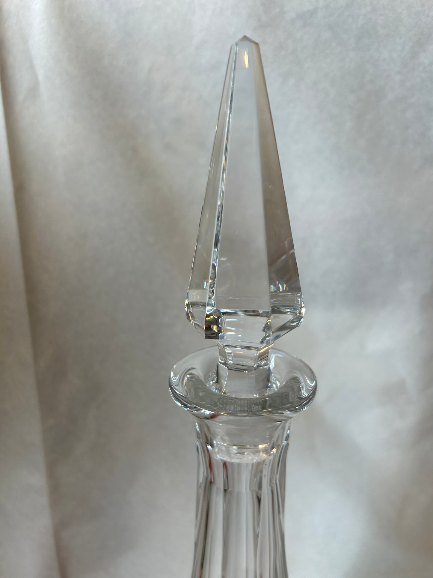 Bottiglia piramide alta Baccarat