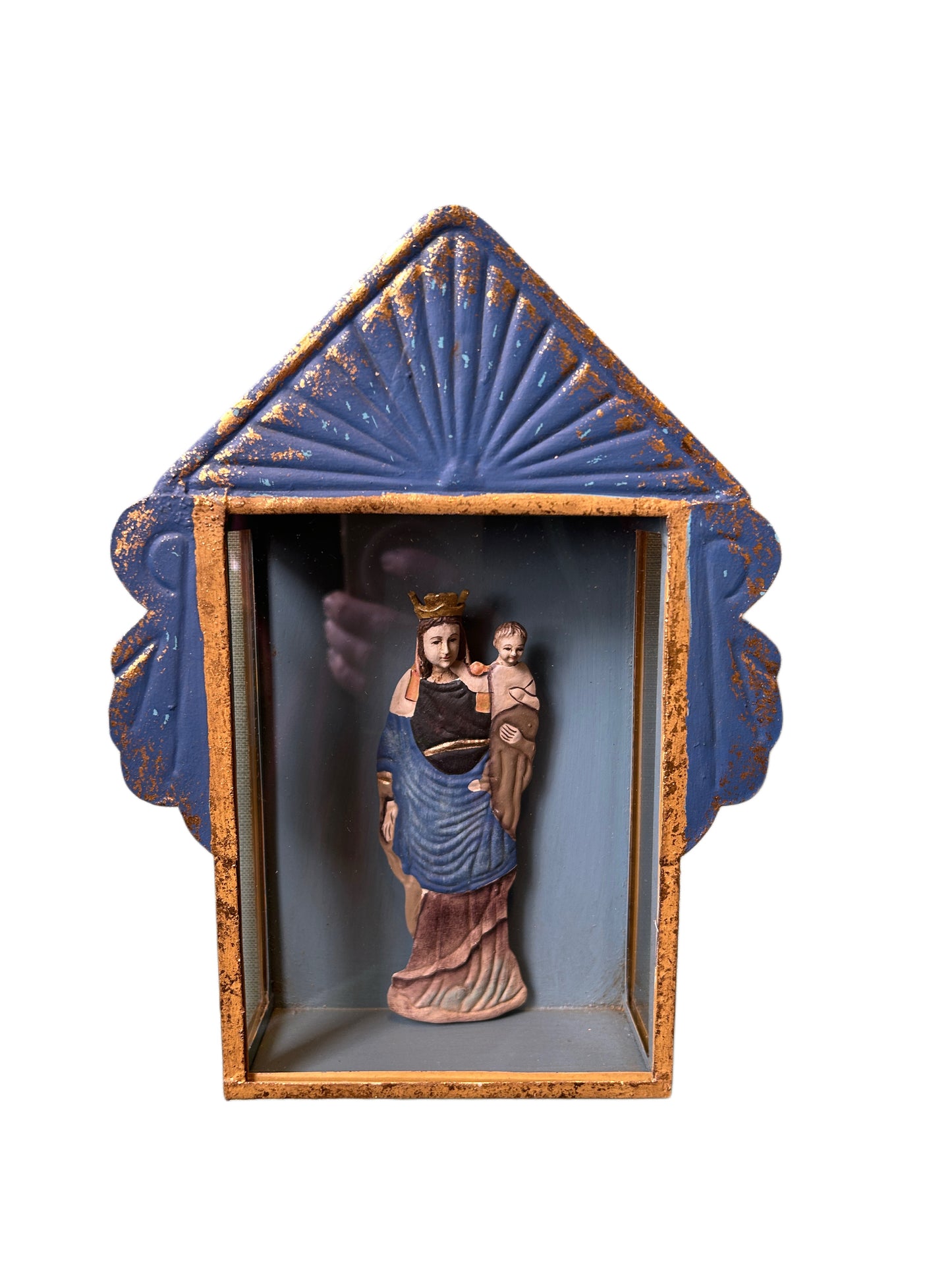 Sacra famiglia nella teca azzurra