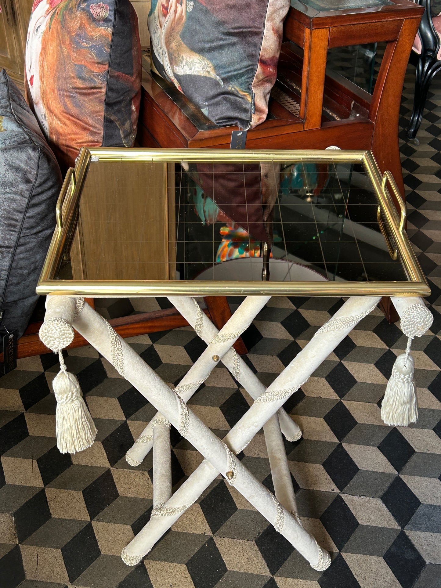Vassoio Rue Royal in ottone con specchio medio