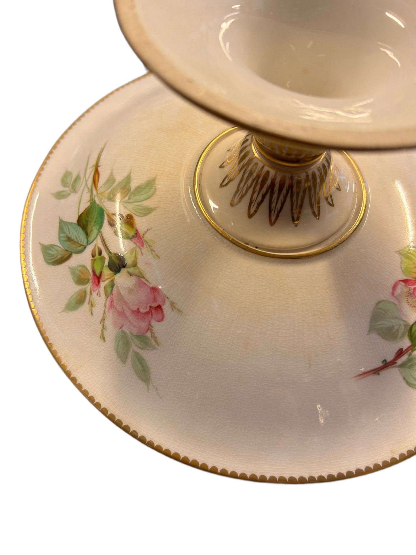 Alzata fine ‘800 decorata con fiori bordino oro in fine porcellana francese
