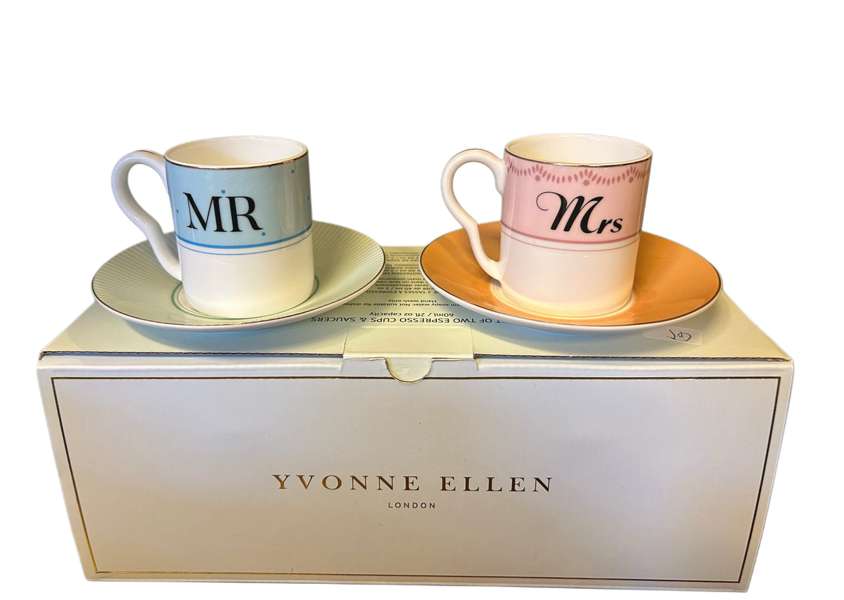 Set due tazzine caffe’ Yvonne Ellen Mr and Mrs con scatola regalo