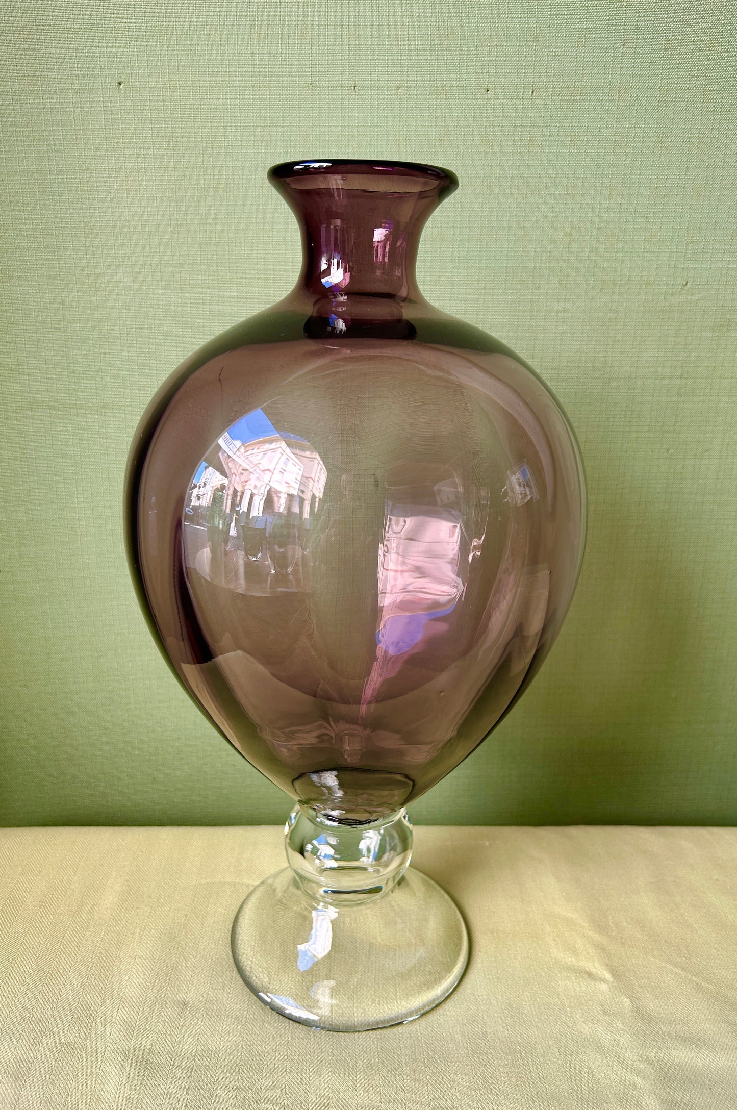 Vaso anfora con piede