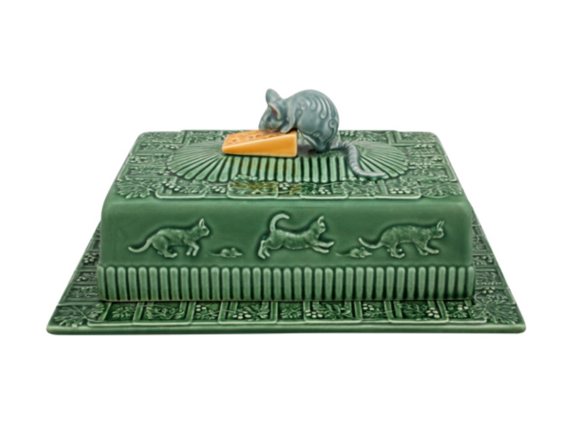 Bordallo Pinheiro cheese tray with lid