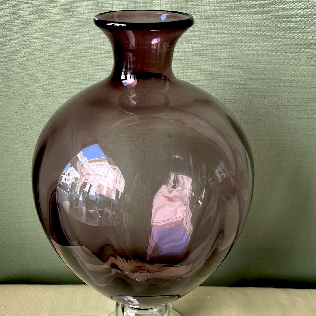 Vaso anfora con piede