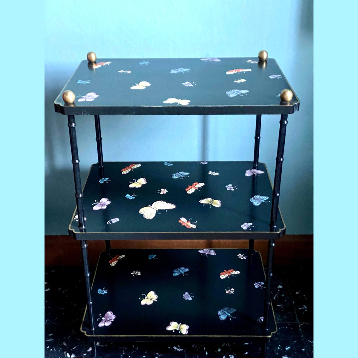 Three-tier coffee table