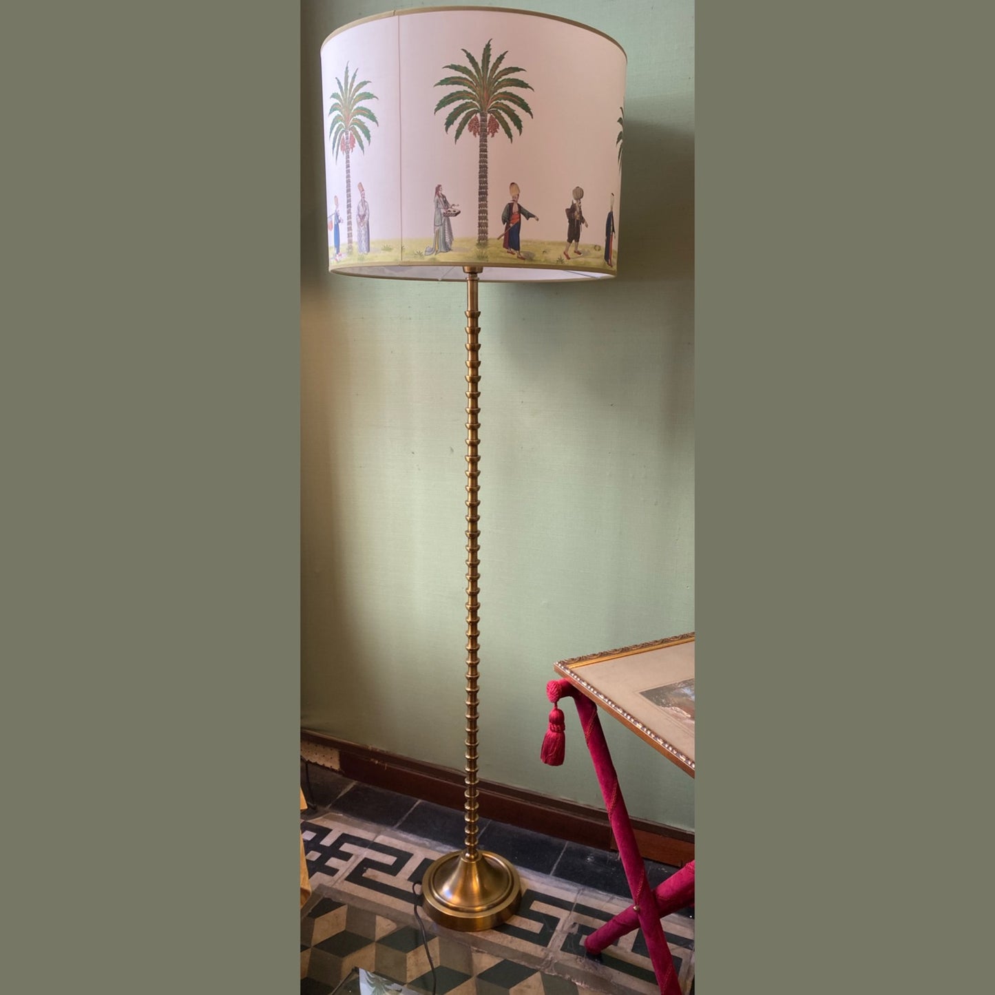 Lampadaire en laiton avec abat-jour