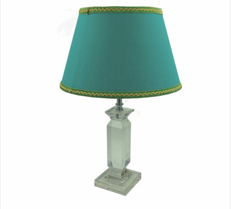 Lampe en cristal pied carré 37 cm