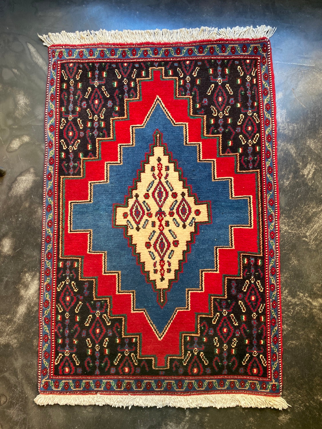 Tapis Senebaff ancien