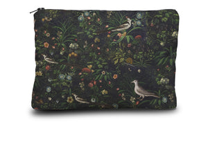 “Possession” coin purse