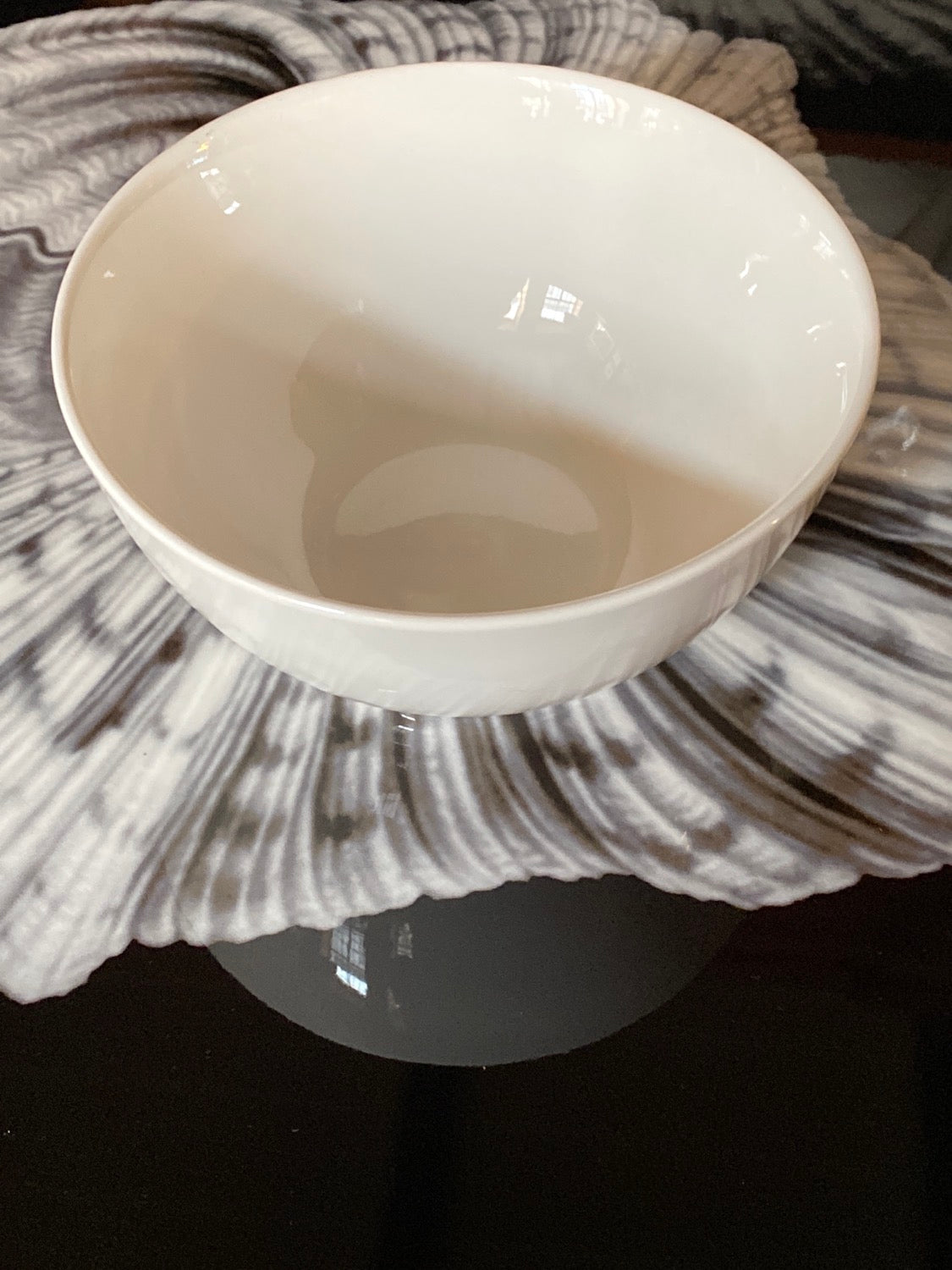 6 White fruit salad cups