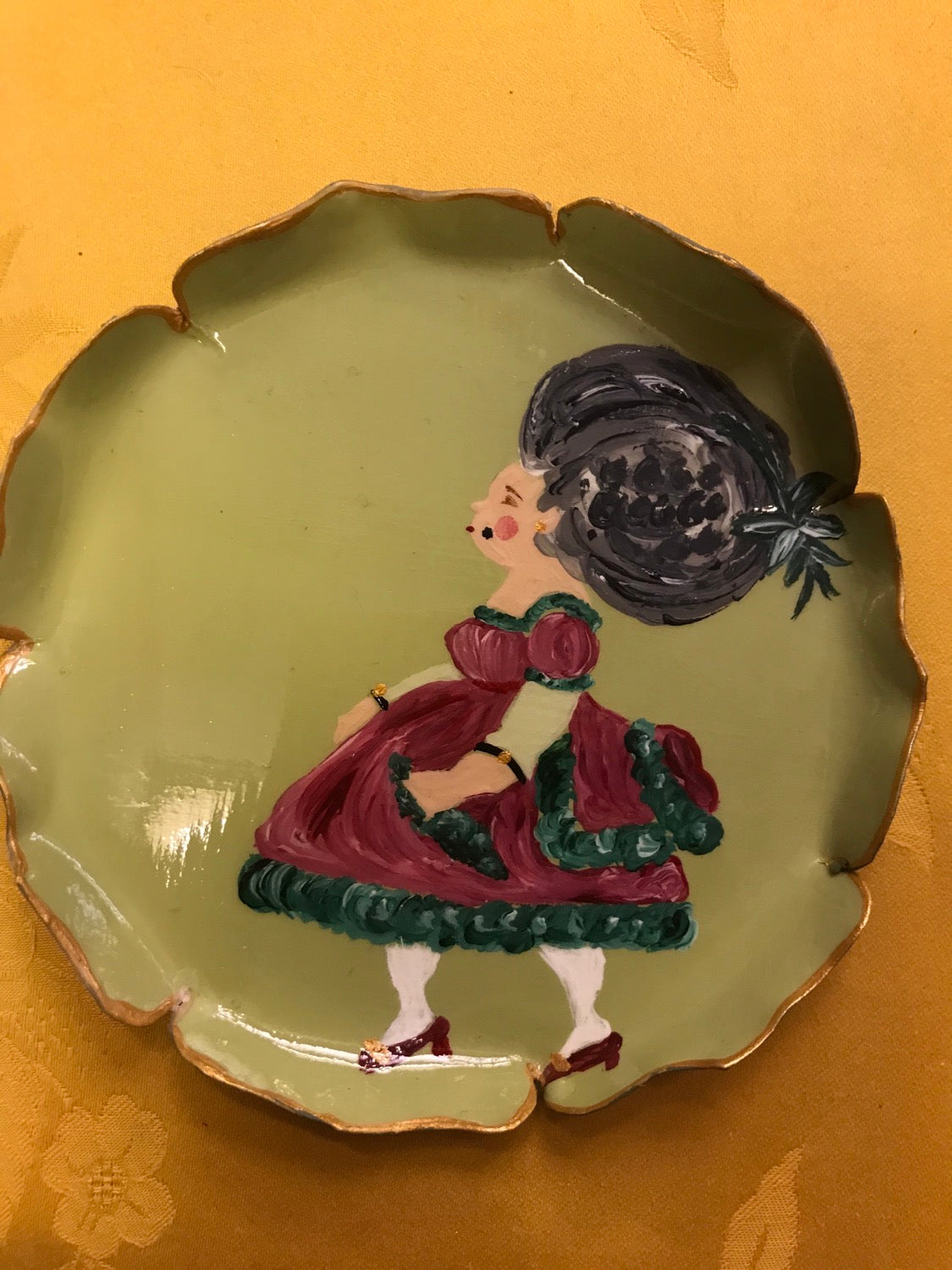 Assiette à pain en métal décorée à la main 12 cm réalisée sur commande