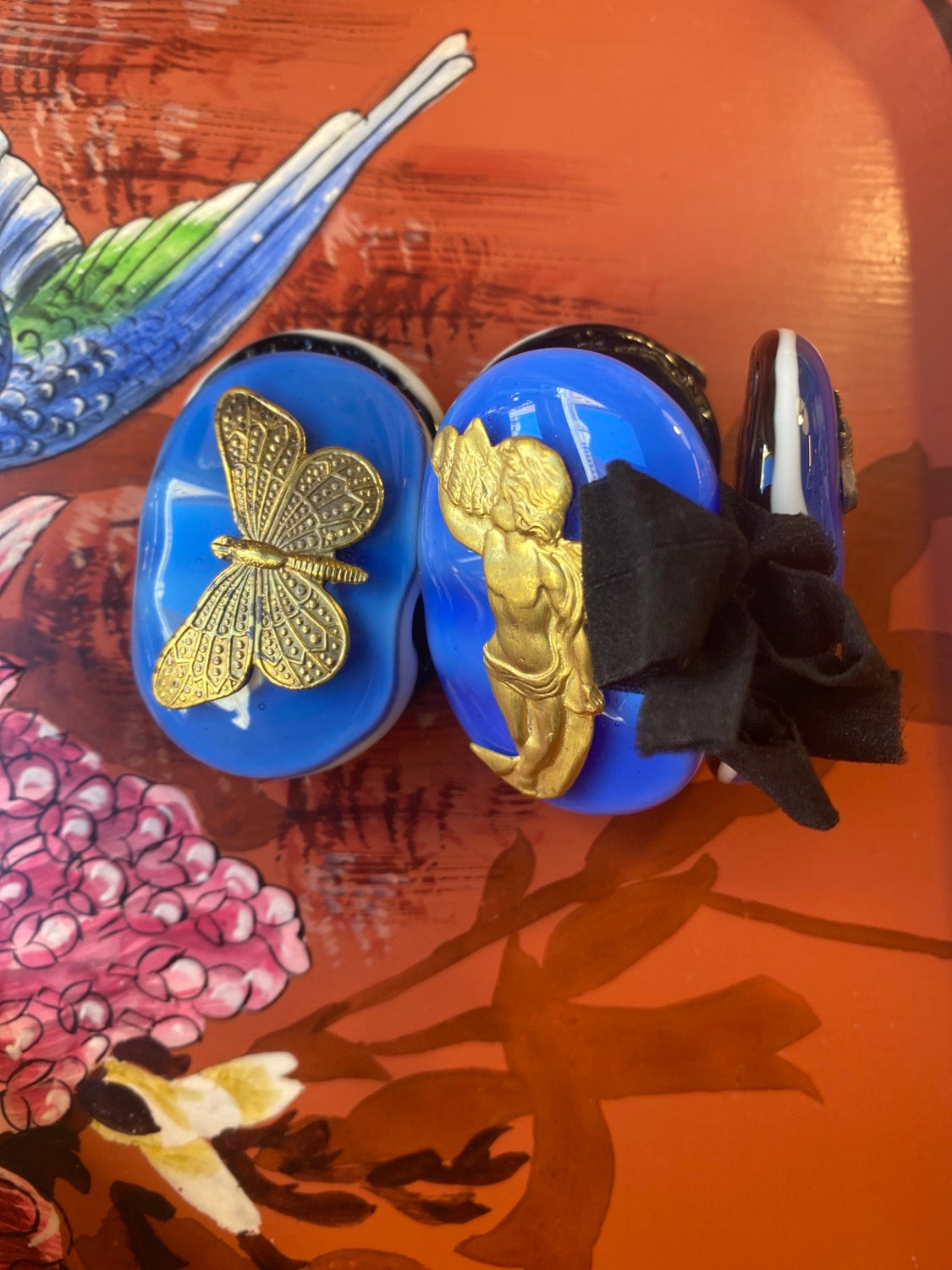 Bracciale in vetrofuso blu con charms Daniela Poletti ordinabile