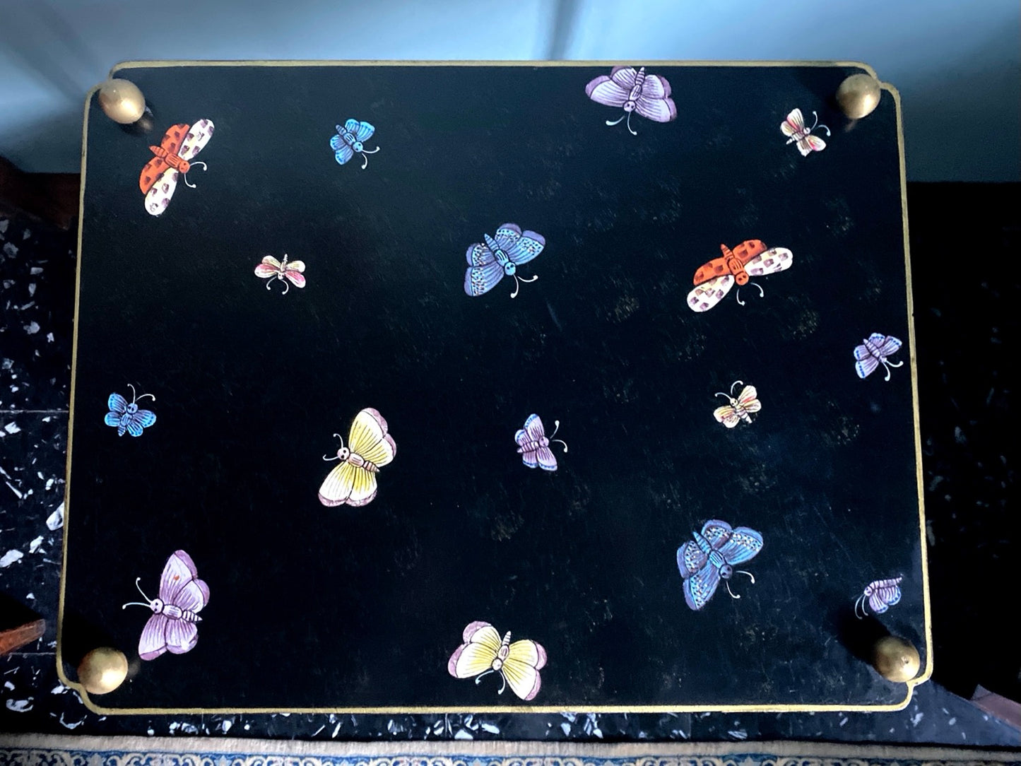 Three-tier coffee table