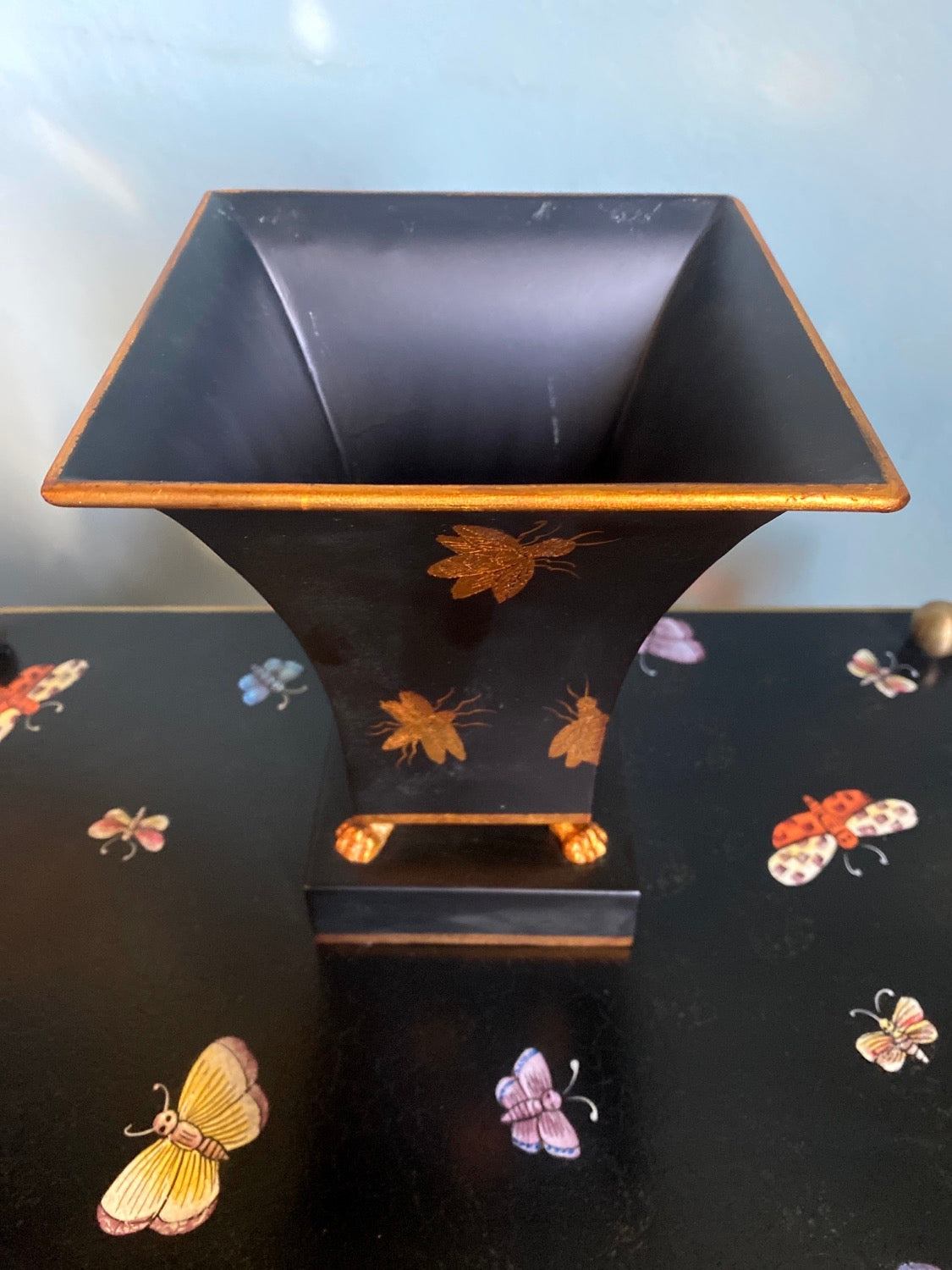 Cachepot portavaso in metallo laccato
