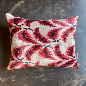 Coussin en velours d'un côté