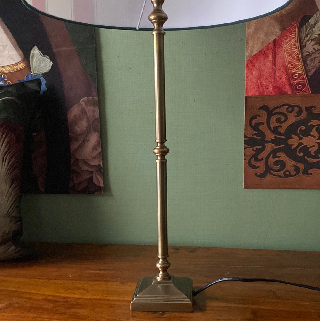 Lampe en laiton avec abat-jour rayé rouge et vert