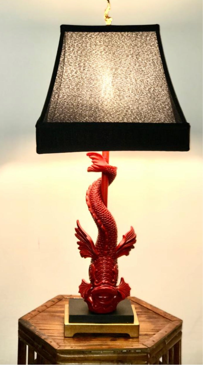 Lampe dragon rouge