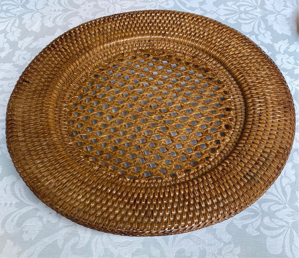 Honey rattan charger