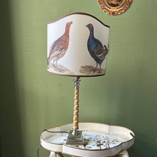 Lampe Torchon en bois avec éventail en forme de grand tétras