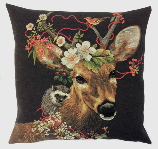 Deer cushion with hedgehog