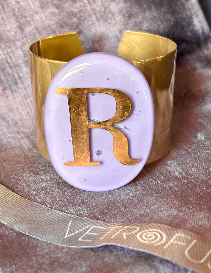 Bracciale Gipsy lettera R su ovale Lilac Daniela Poletti ordinabile