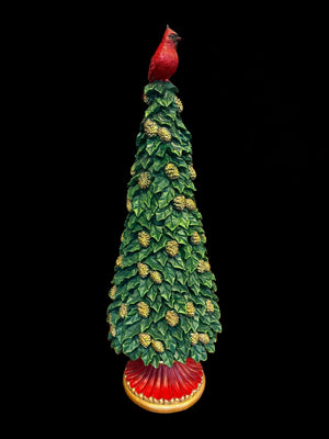 Albero di Natale con pigne e cardinale rosso
