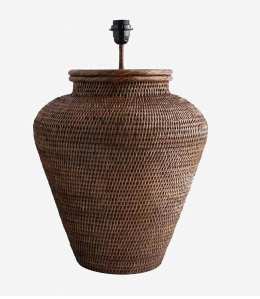 Lampada in rattan grande, base