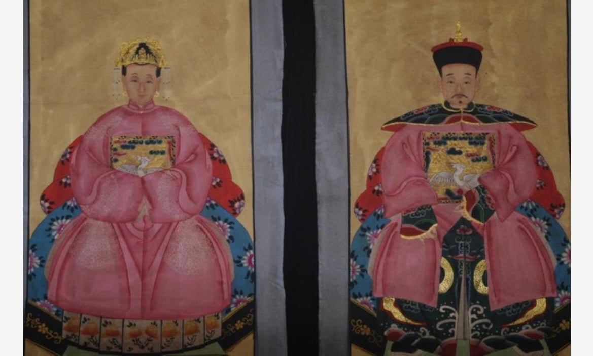 Coppia di ritratti di dignitari cinesi vestito rosa cm 100 x 50