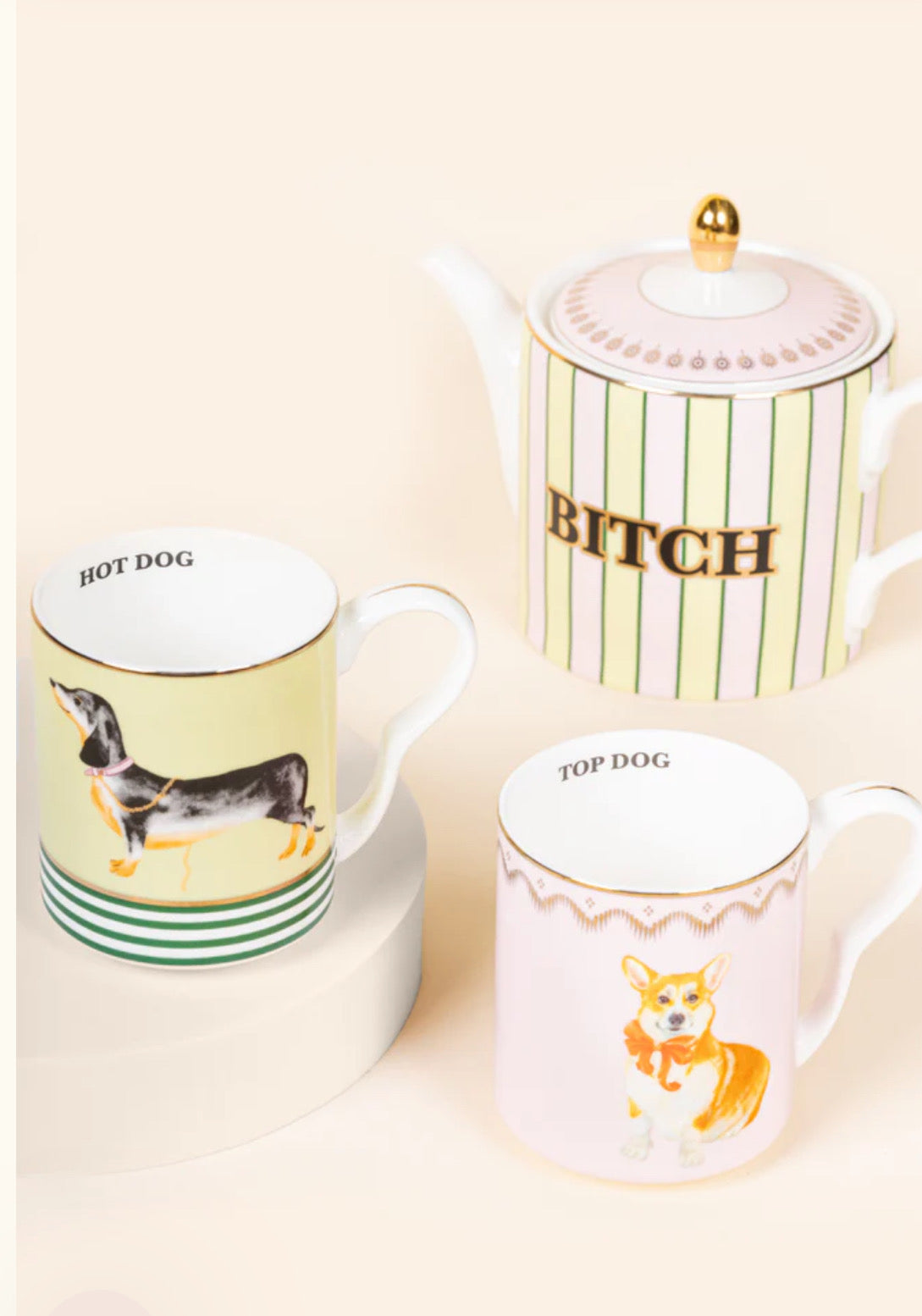 Set teiera e due mug bassotto e corgi