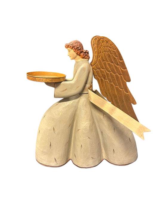 Angelo inginocchiato con porta candela