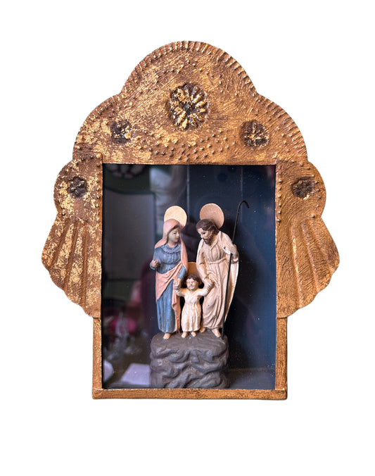 Sacra famiglia nella teca oro