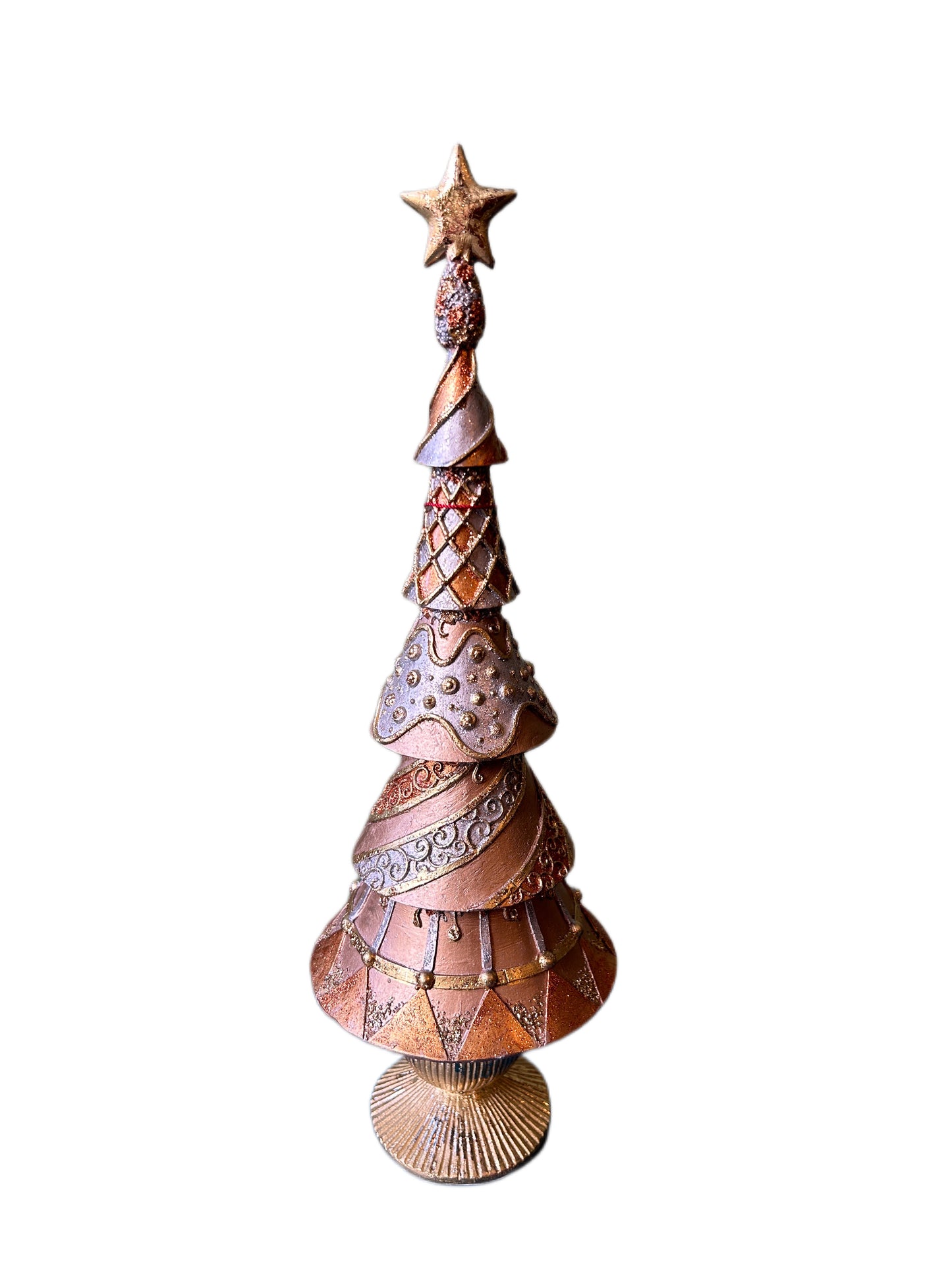 Grand sapin de Noël en spirale dorée