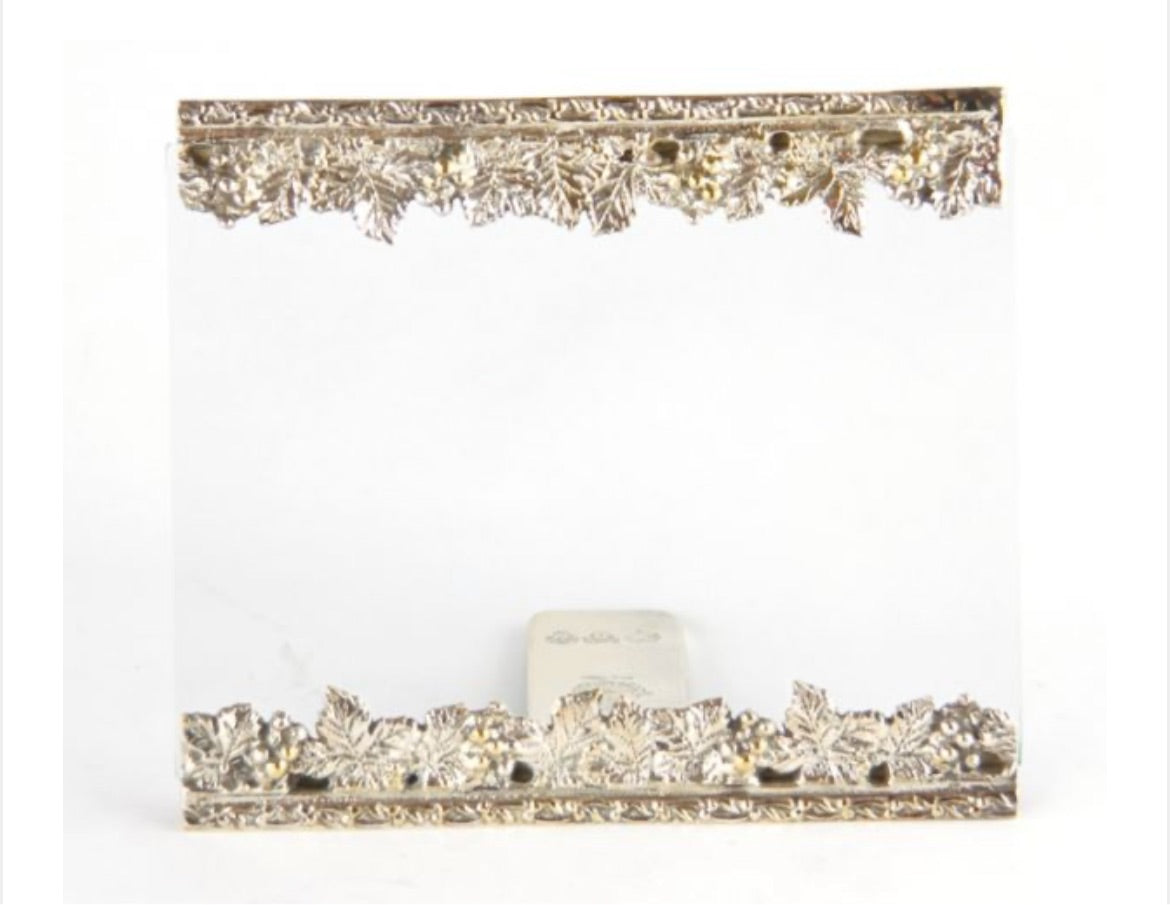 Photo frame frame in Sheffield and crystal with grape frieze 