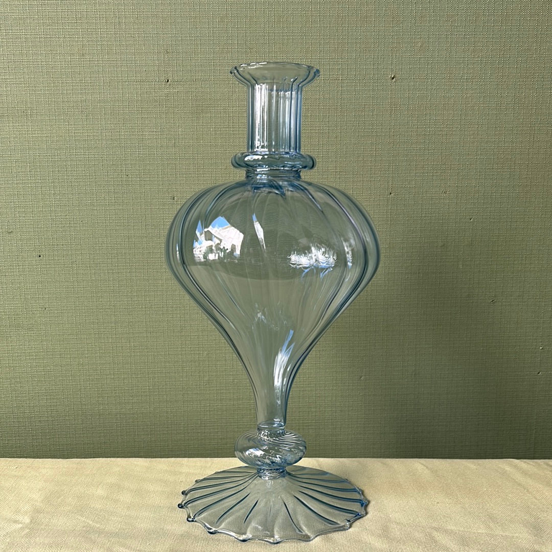 Single flower blue vase h 30