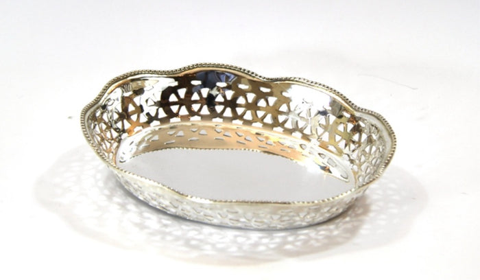 Small perforated oval sweet holder 