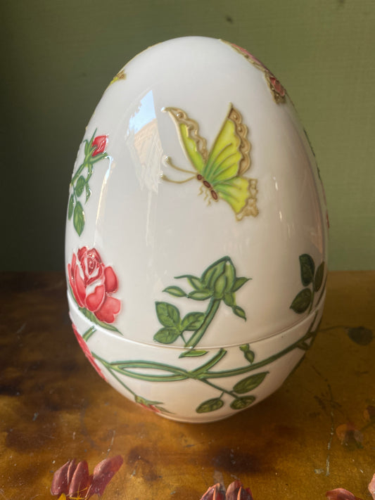 Boîte à oeufs en porcelaine roses rouges et jaunes