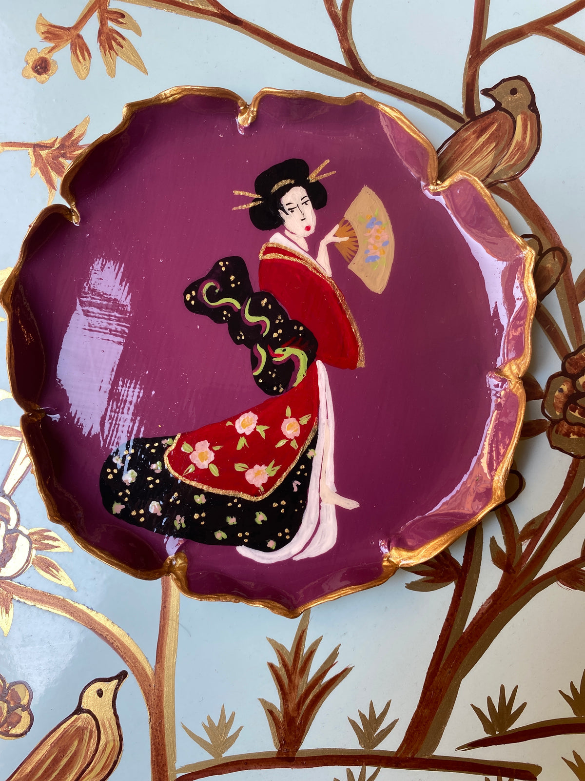 Assiette à pain Geisha réalisée sur commande