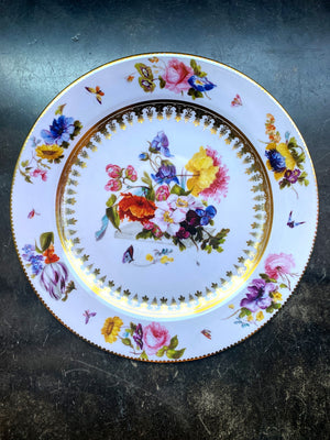 Assiette en fer blanc Whote Ground de la collection Royale