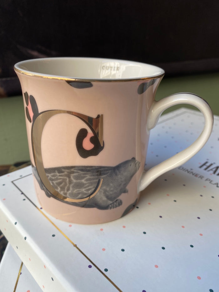 Mug lettera C Cutie