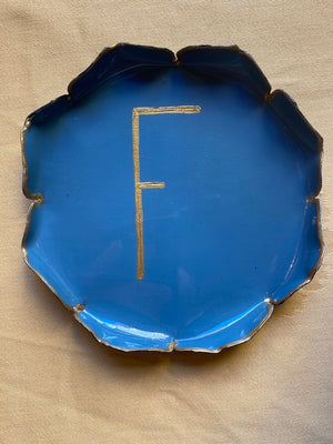 Piatto pane lettera F realizzato su commissione