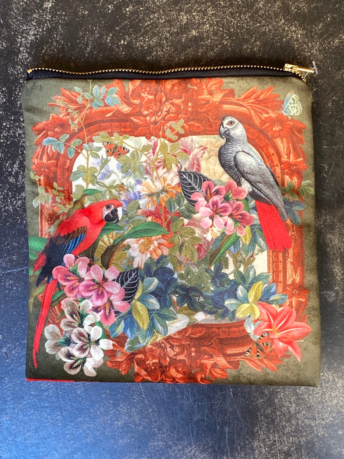 Perroquets velvet cosmetic bag