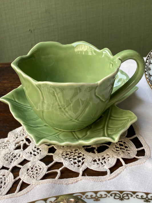 Leaf ceramic coffee cup