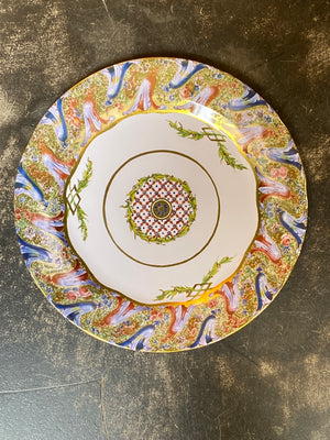 Assiette en fer blanc de la collection Royale