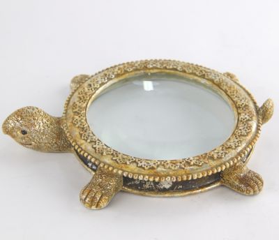 Tortoiseshell lens