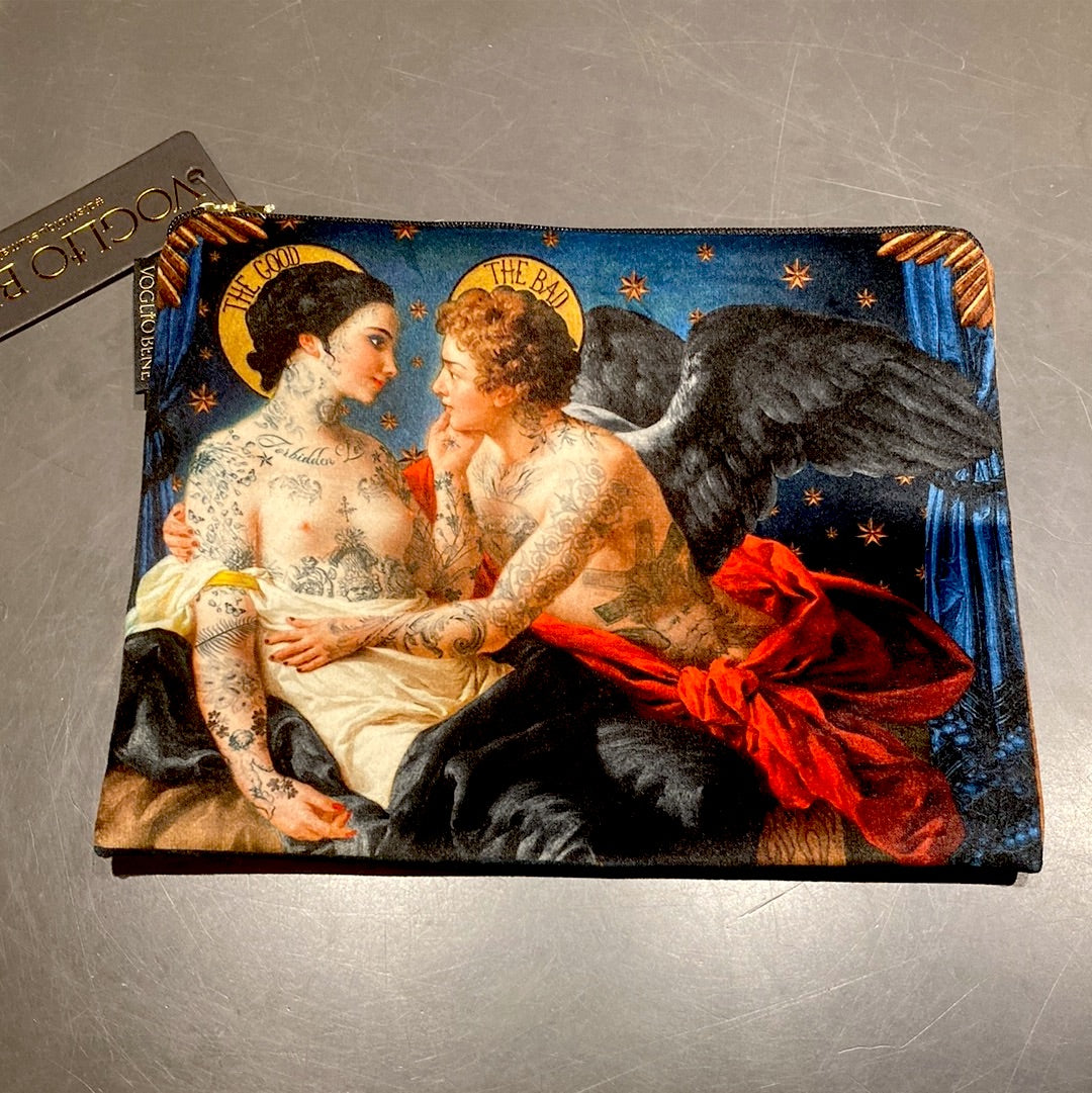 Velvet cosmetic bag L'une contre l'etre