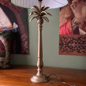 Lampada in ottone con paralume righe e palme