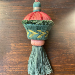 Re furniture tassel in strong pink turquoise trimmings